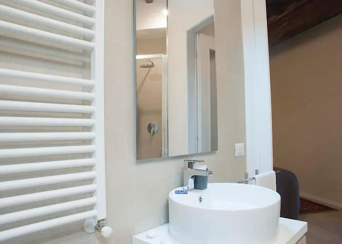 Tornabuoni Charming *