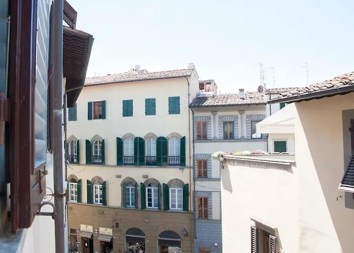 Tornabuoni Charming *