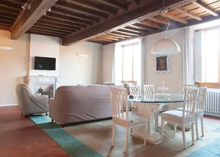 Tornabuoni Charming Apartmán Florencie